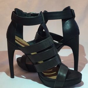 NWT Michael Antonio Platform Sandal